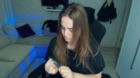 crystalemily online show from March 27, 2026, 7:13 pm