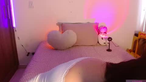 Olivia  online show from March 7, 2026, 12:13 pm