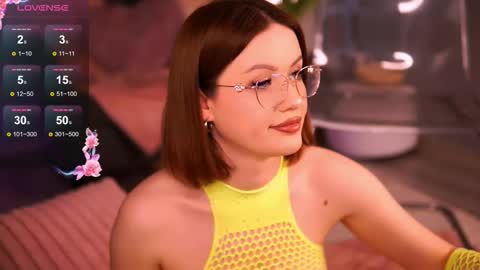 CrystalMo0n online show from March 16, 2026, 11:58 am