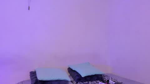 Soy Crystal online show from November 5, 2025, 12:38 pm