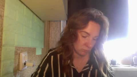 crystalvelvet online show from May 28, 2026, 7:49 am