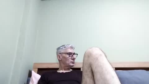 BIG UNCUT HARD COCK online show from October 14, 2025, 2:12 am