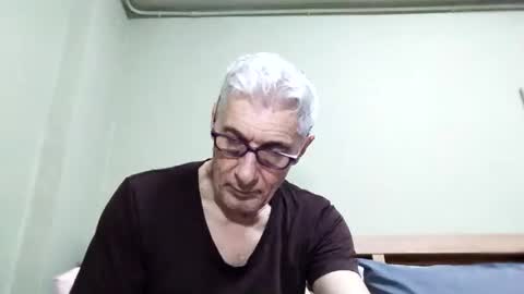 BIG UNCUT HARD COCK online show from October 15, 2025, 12:33 am