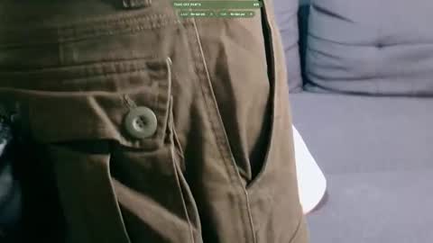 Snapshot of cuckbaitking chatting on October 23, 2025, 3:39 am CuckbaitKing online show from October 23, 2025, 3:39 am