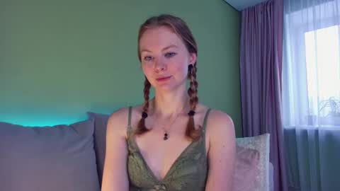 Alexia online show from February 4, 2025, 6:46 am