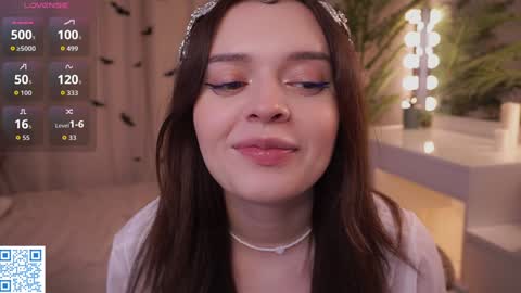 Ellie online show from November 4, 2025, 3:33 pm