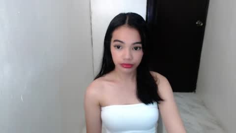 Snapshot of cuddlepunk_bubble chatting on May 1, 2026, 3:27 pm cuddlepunk_bubble online show from May 1, 2026, 3:27 pm