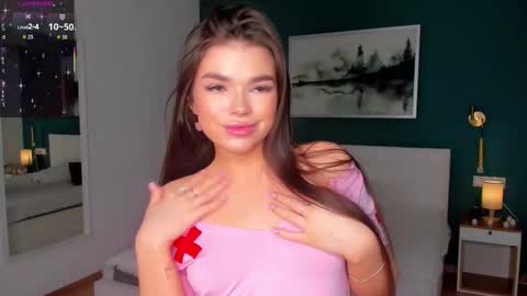 Snapshot of cuddles_jane chatting on November 9, 2025, 7:28 am Silvia online show from November 9, 2025, 7:28 am