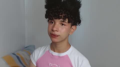 Cuddly online show from December 5, 2024, 4:55 pm