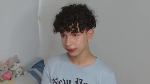 Cuddly online show from January 17, 2025, 8:22 pm