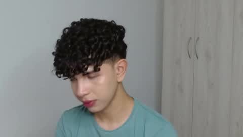 Cuddly online show from February 6, 2025, 2:33 am