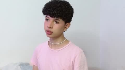 Cuddly online show from September 17, 2025, 10:06 am