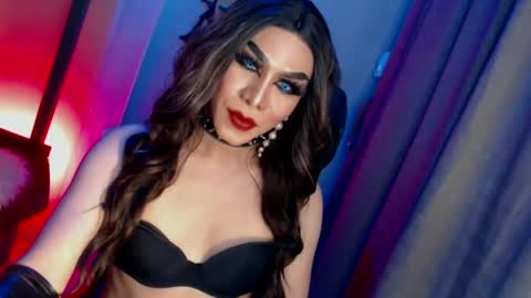 CUMMELA SLUTI online show from March 1, 2025, 11:50 am