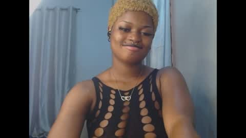 Snapshot of cum_ebony_petitxx chatting on June 23, 2026, 6:44 am cath online show from June 23, 2026, 6:44 am