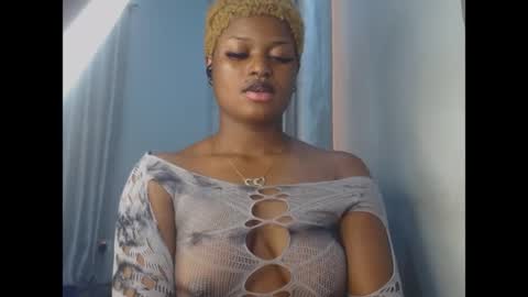 Snapshot of cum_ebony_petitxx chatting on June 29, 2026, 10:15 am cath online show from June 29, 2026, 10:15 am