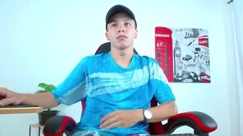 cumandres online show from September 18, 2025, 2:08 pm