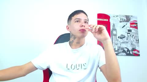 cumandres online show from February 2, 2026, 3:11 pm