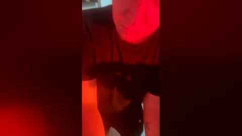 CuMAw3R online show from June 4, 2026, 7:47 am