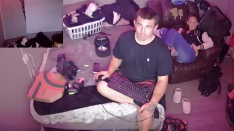 cumingduo69 online show from December 4, 2024, 12:14 pm