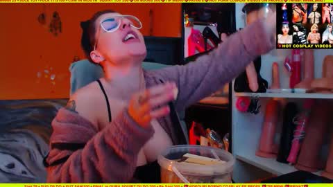 cuminmenowbby online show from December 30, 2024, 2:30 pm