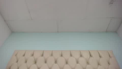 Cumontitsxxx online show from November 18, 2025, 4:00 pm