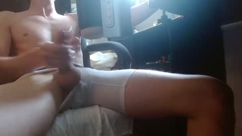 cumplaywithmeb online show from May 27, 2026, 7:55 pm