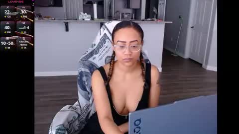 Nia Reese online show from June 11, 2026, 9:02 pm
