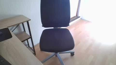 cumrocco online show from April 21, 2026, 3:07 pm