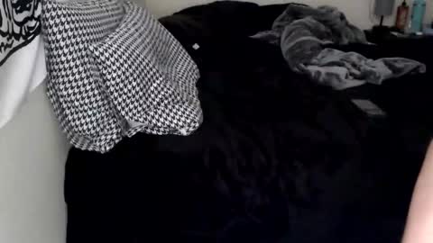 charlie online show from February 25, 2026, 10:14 am