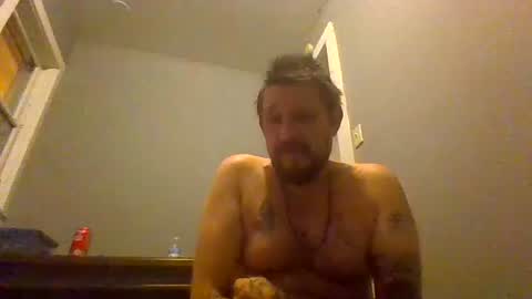 Snapshot of cuntreeboy68 chatting on December 8, 2024, 6:01 am Bash online show from December 8, 2024, 6:01 am