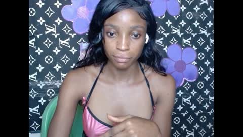 cupidxdoll online show from February 24, 2025, 12:48 pm