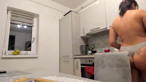 Snapshot of cuplu29 chatting on October 26, 2025, 10:47 pm maria alex online show from October 26, 2025, 10:47 pm