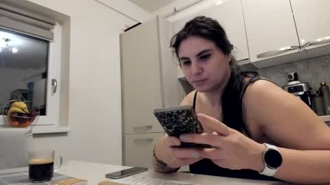 maria  alex online show from April 15, 2026, 1:56 am