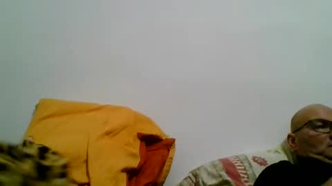 Snapshot of cuplu4346529860 chatting on December 20, 2024, 7:28 pm couple online show from December 20, 2024, 7:28 pm