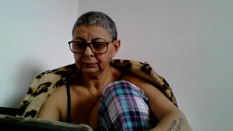 Snapshot of cuplu4346529860 chatting on January 25, 2025, 9:04 am couple online show from January 25, 2025, 9:04 am