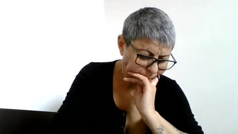 Snapshot of cuplu4346529860 chatting on February 19, 2025, 11:17 am couple online show from February 19, 2025, 11:17 am