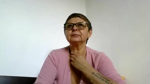 Snapshot of cuplu4346529860 chatting on October 21, 2025, 9:32 am couple online show from October 21, 2025, 9:32 am