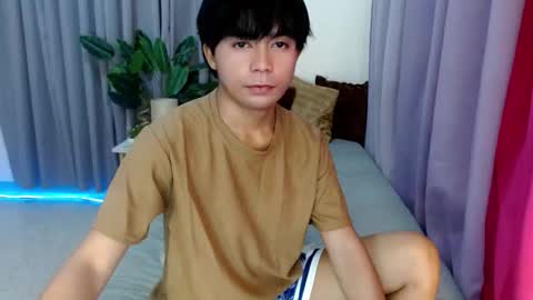 Xyrien online show from April 18, 2026, 3:43 am