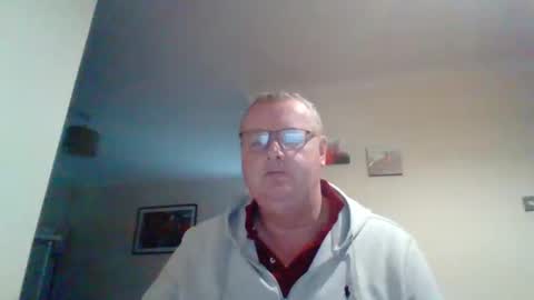 Snapshot of curiousax77 chatting on February 22, 2025, 8:40 am curiousax77 online show from February 22, 2025, 8:40 am