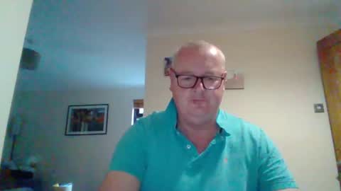 Snapshot of curiousax77 chatting on March 5, 2025, 4:02 pm curiousax77 online show from March 5, 2025, 4:02 pm