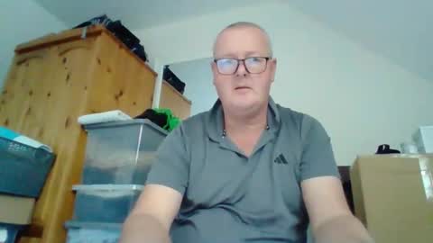 Snapshot of curiousax77 chatting on November 9, 2025, 10:35 am curiousax77 online show from November 9, 2025, 10:35 am