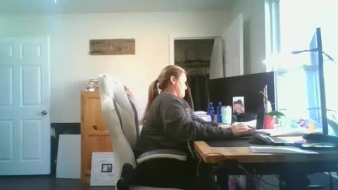 Snapshot of curiouscouple3143 chatting on January 17, 2025, 6:54 pm curious couple online show from January 17, 2025, 6:54 pm