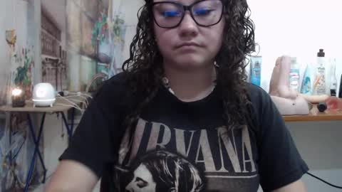 Vannesa online show from March 17, 2026, 6:55 pm