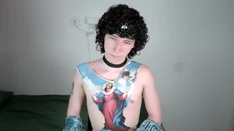 Snapshot of curlyytwink chatting on March 8, 2026, 2:04 am Noah online show from March 8, 2026, 2:04 am