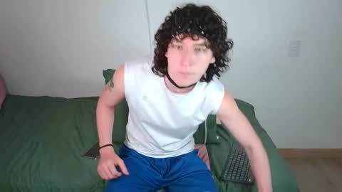 Snapshot of curlyytwink chatting on March 20, 2026, 2:16 am Noah online show from March 20, 2026, 2:16 am