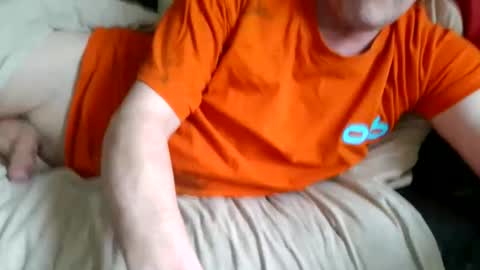 Snapshot of curvelover1977 chatting on June 7, 2026, 9:13 am curvelover1977 online show from June 7, 2026, 9:13 am