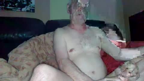 Snapshot of curvelover1977 chatting on June 26, 2026, 4:17 am curvelover1977 online show from June 26, 2026, 4:17 am