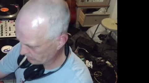 Snapshot of curvelover1977 chatting on August 8, 2026, 12:57 am curvelover1977 online show from August 8, 2026, 12:57 am