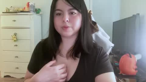 Emmie online show from February 14, 2026, 8:49 pm