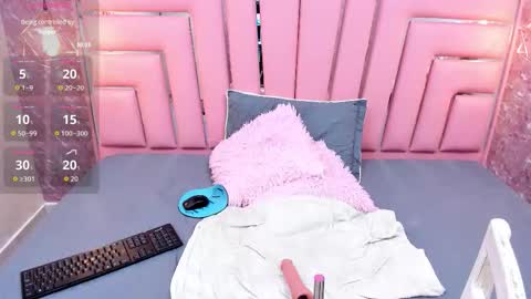 Alyanna  online show from November 4, 2025, 12:15 pm